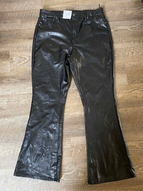 NWT American Eagle Curvy Super High Rise Kick Boot Vegan Leather Flared Pants